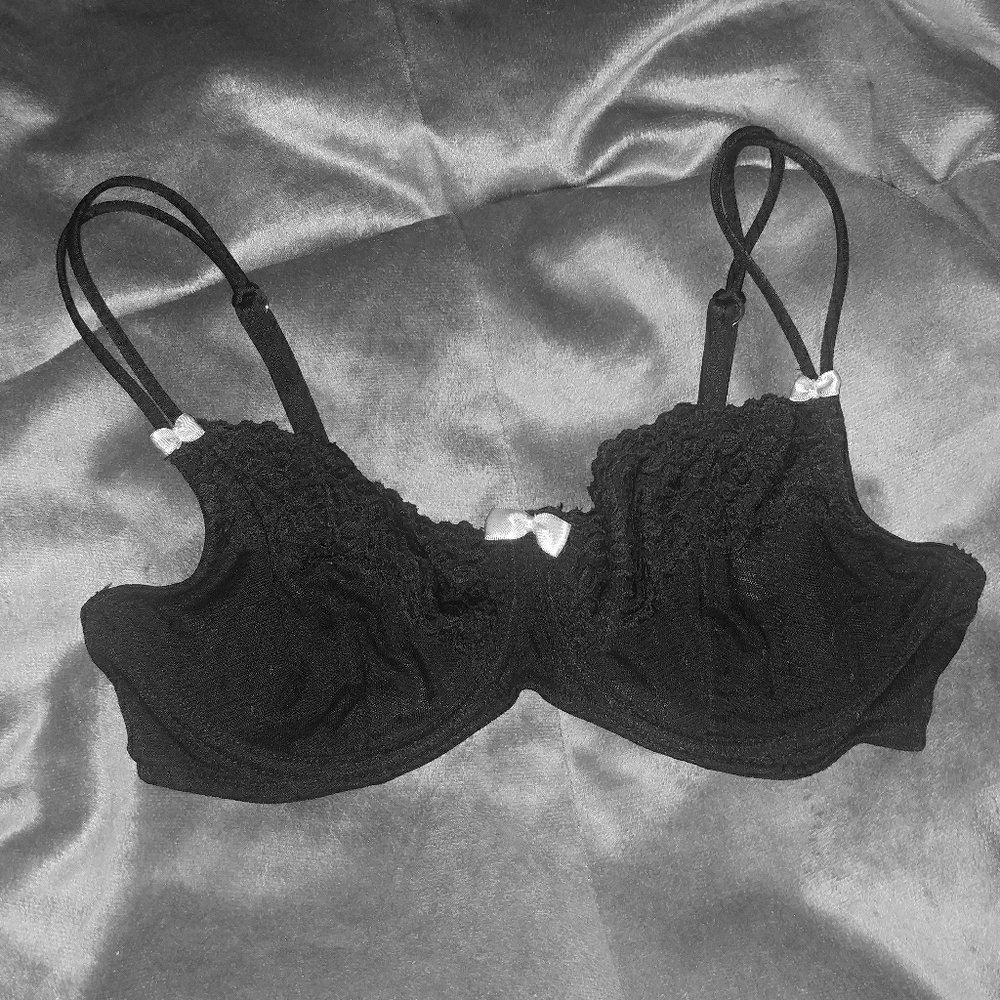 AdoreMe Bra size 32D